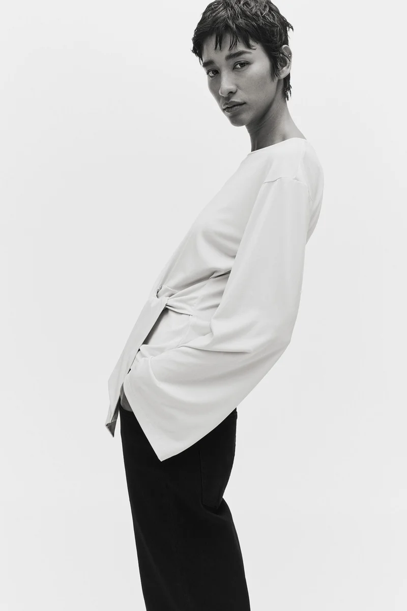 اتش اند ام بلوزة بأربطة